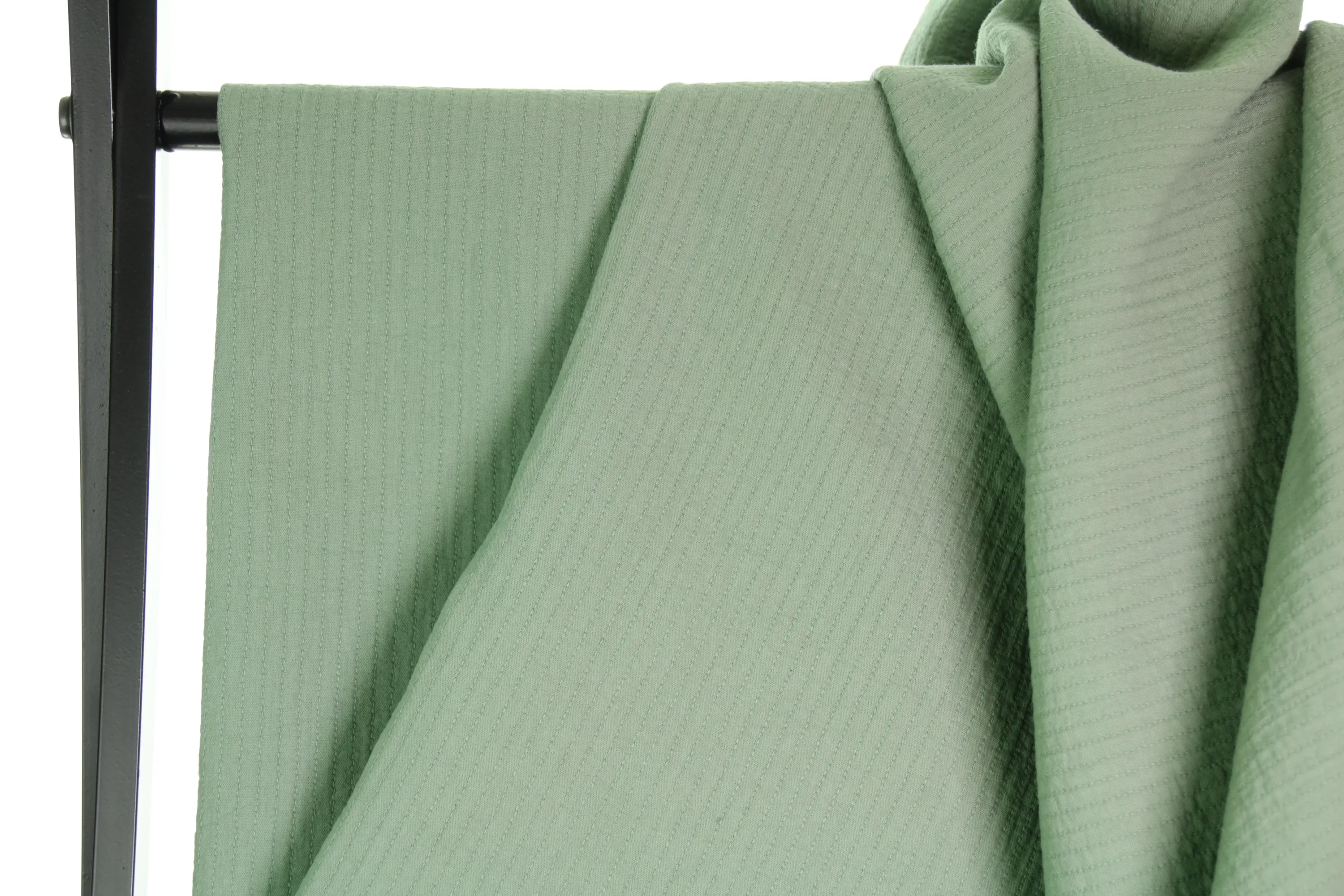 Viscose 'basil green' dubbel gelaagd   - Atelier Jupe -